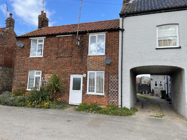 2 bedroom terraced house for sale