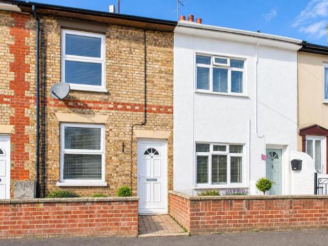 2 bedroom terraced house for sale