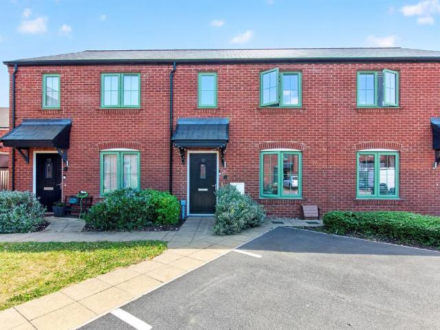 2 bedroom terraced house for sale