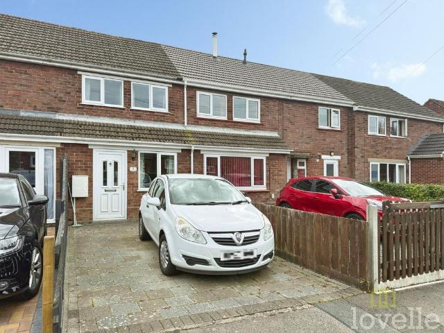 2 bedroom terraced house for sale