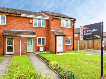 2 bedroom terraced house for sale