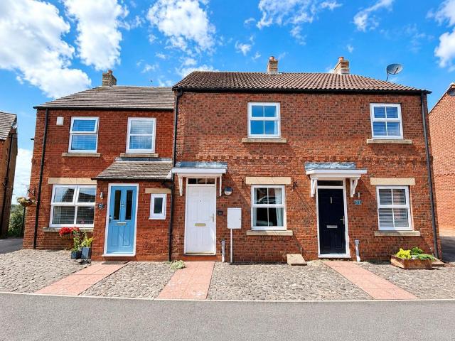 2 bedroom terraced house for sale