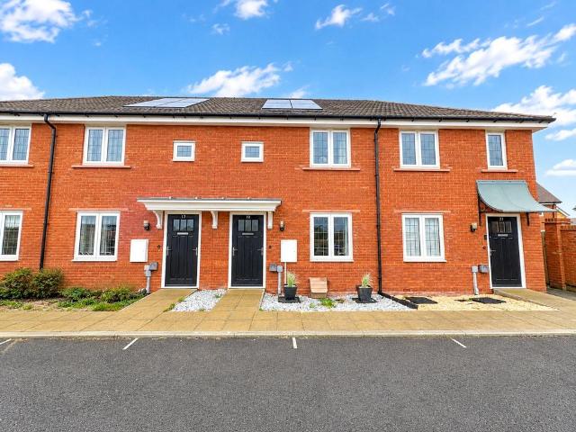 2 bedroom terraced house for sale