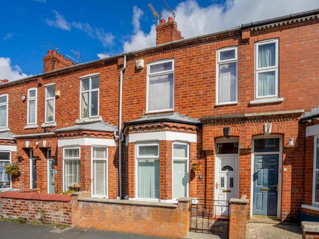 2 bedroom terraced house for sale