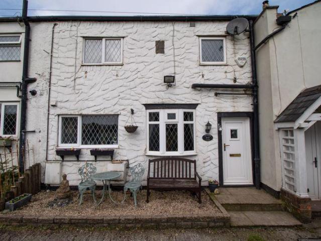 2 bedroom terraced house for sale
