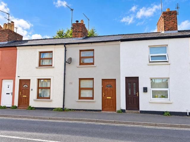2 bedroom terraced house for sale