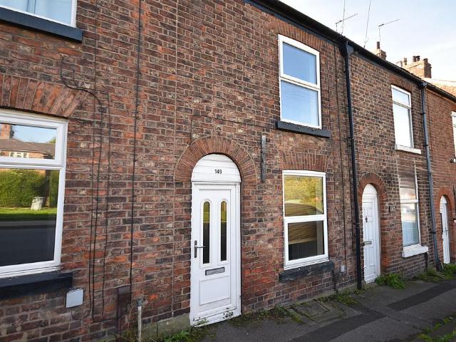 2 bedroom terraced house for sale