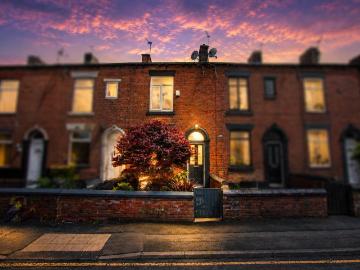 2 bedroom terraced house for sale