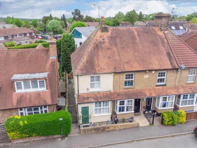 2 bedroom end of terrace house for sale