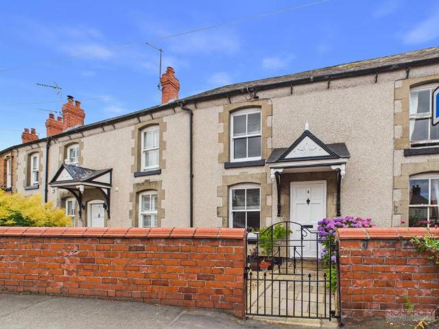 2 bedroom terraced house for sale