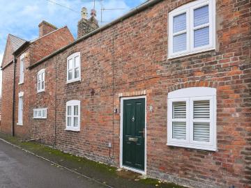 House for sale in Burhill - Garden, Fireplace
