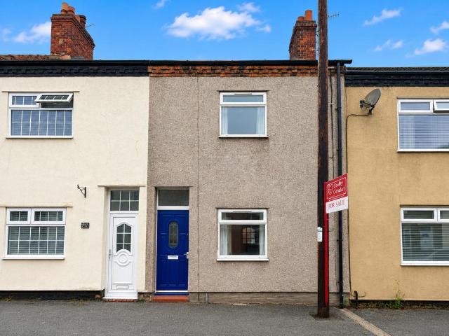 2 bedroom terraced house for sale