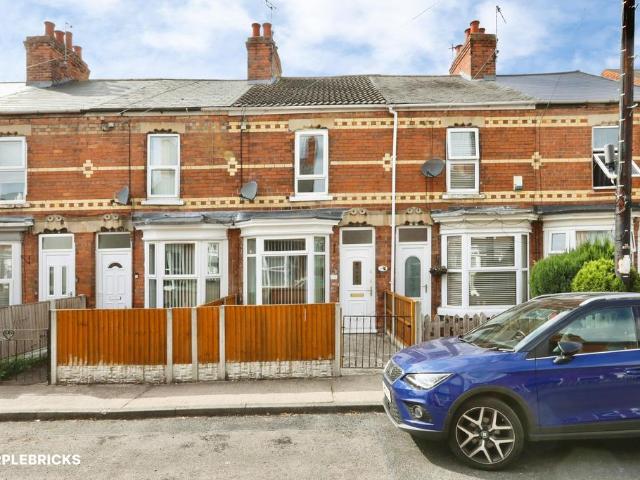 2 bedroom terraced house for sale