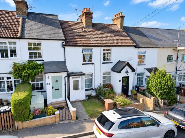 2 bedroom terraced house for sale