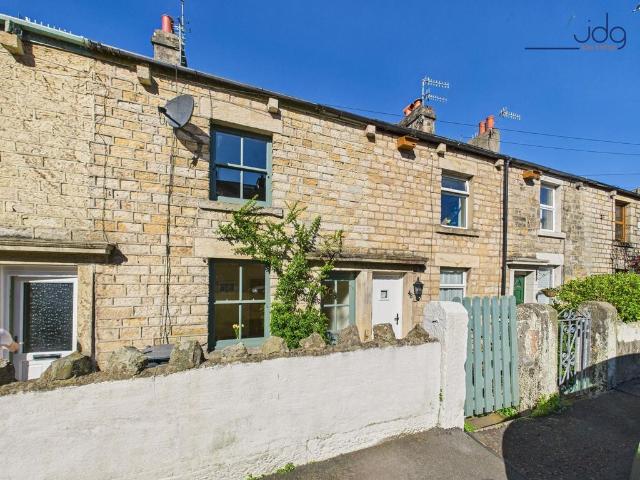 2 bedroom terraced house for sale