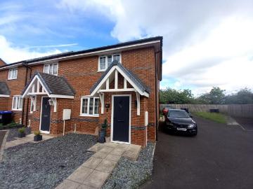2 bedroom terraced house for sale