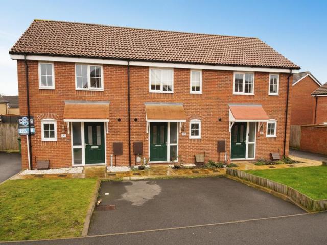 2 bedroom terraced house for sale