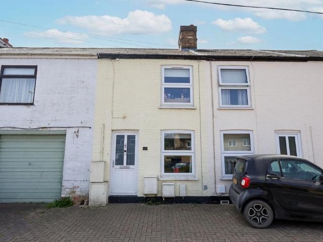 2 bedroom terraced house for sale
