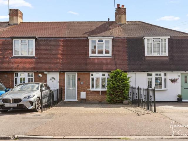 2 bedroom terraced house for sale