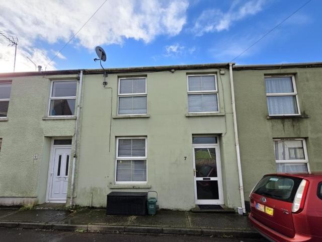 2 bedroom terraced house for sale