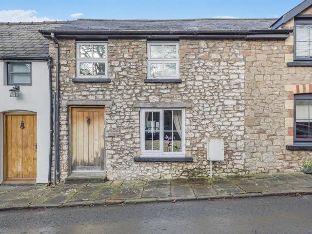 2 bedroom terraced house for sale