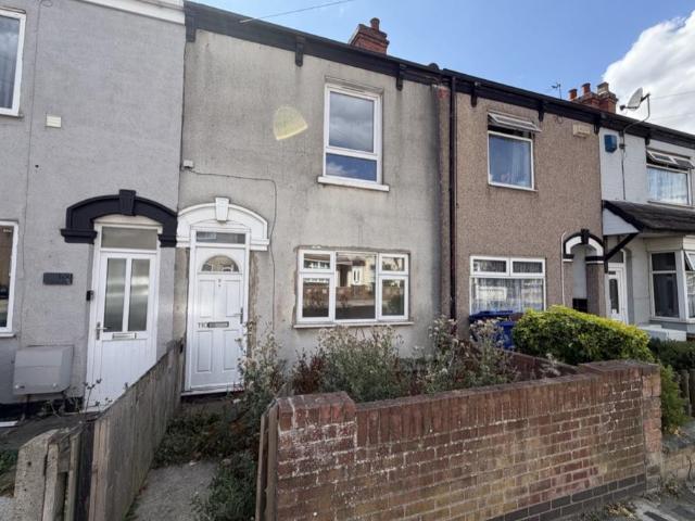 2 bedroom terraced house for sale