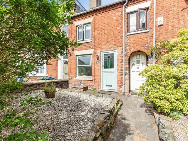 2 bedroom terraced house for sale