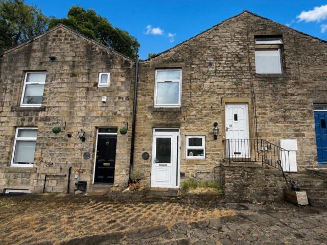 2 bedroom terraced house for sale