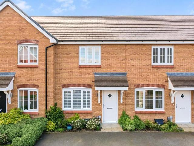 2 bedroom terraced house for sale