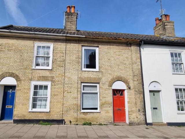 2 bedroom terraced house for sale