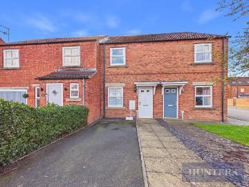 2 bedroom terraced house for sale