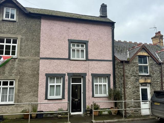 2 bedroom terraced house for sale