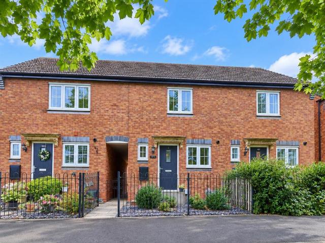 2 bedroom terraced house for sale