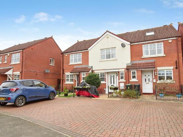 2 bedroom terraced house for sale