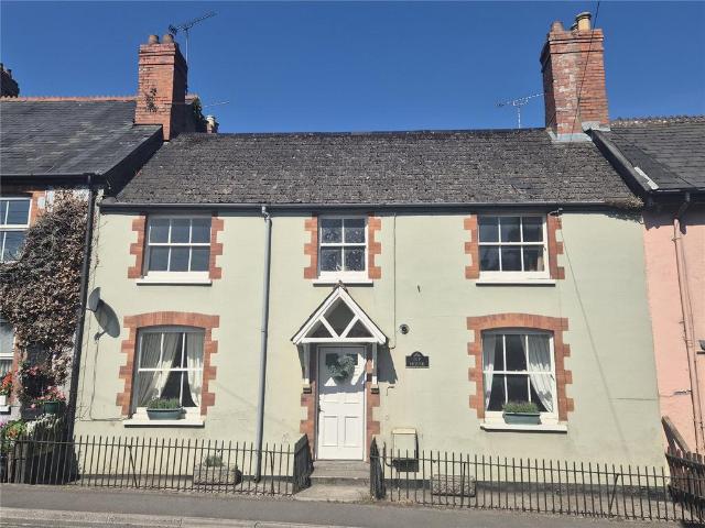 2 bedroom terraced house for sale
