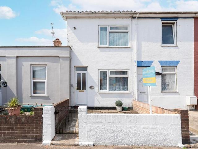 2 bedroom terraced house for sale