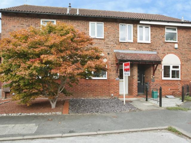 2 bedroom terraced house for sale