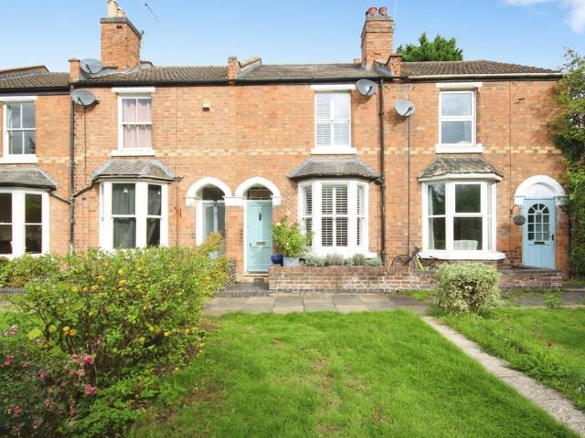 2 bedroom terraced house for sale
