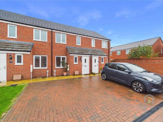 2 bedroom terraced house for sale