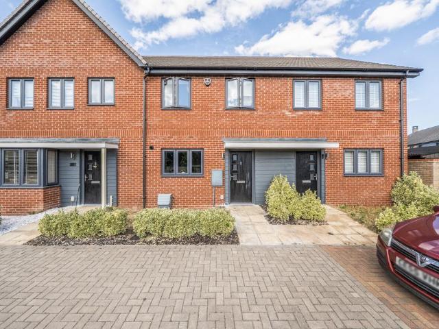 2 bedroom terraced house for sale