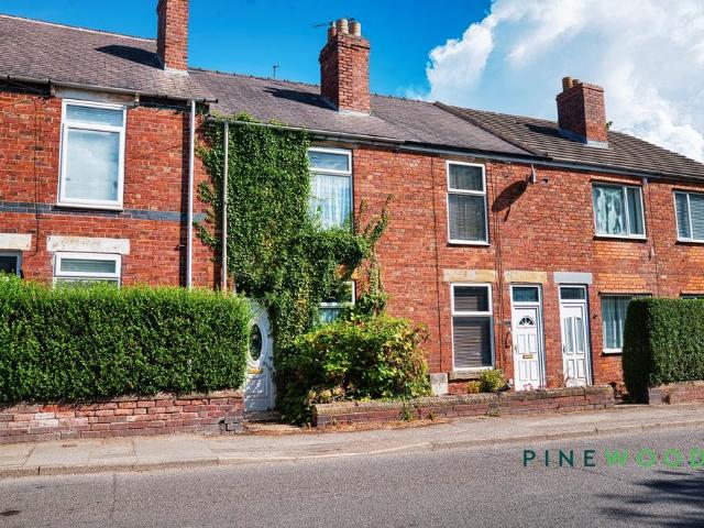 2 bedroom terraced house for sale