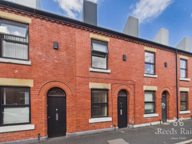 2 bedroom terraced house for sale