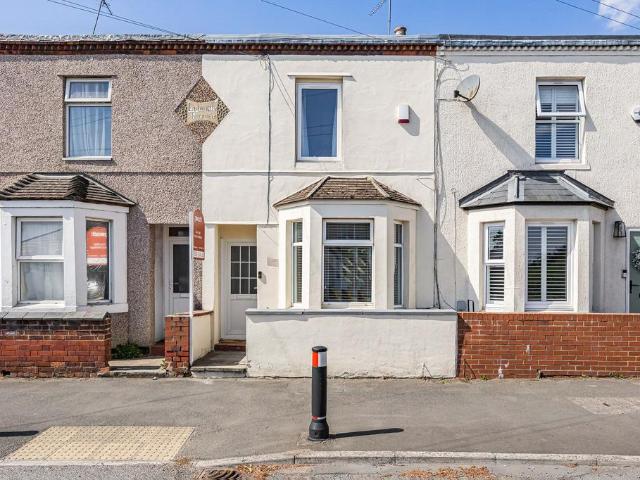 2 bedroom terraced house for sale