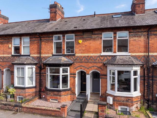 2 bedroom terraced house for sale
