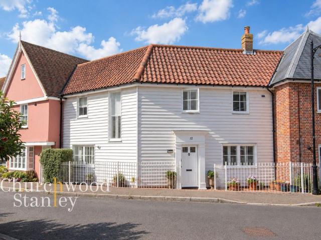 2 bedroom terraced house for sale
