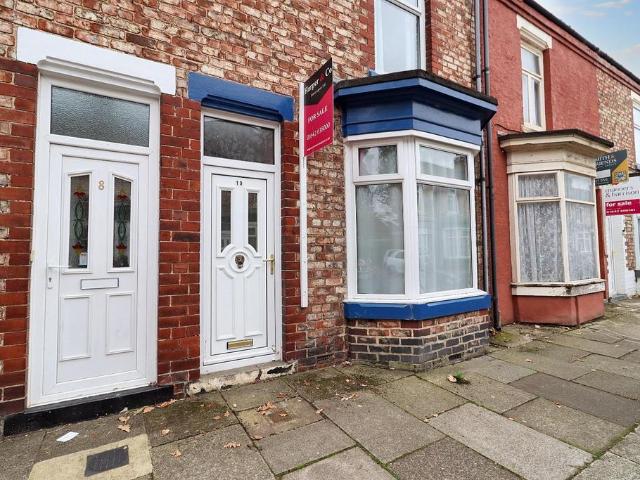 2 bedroom terraced house for sale