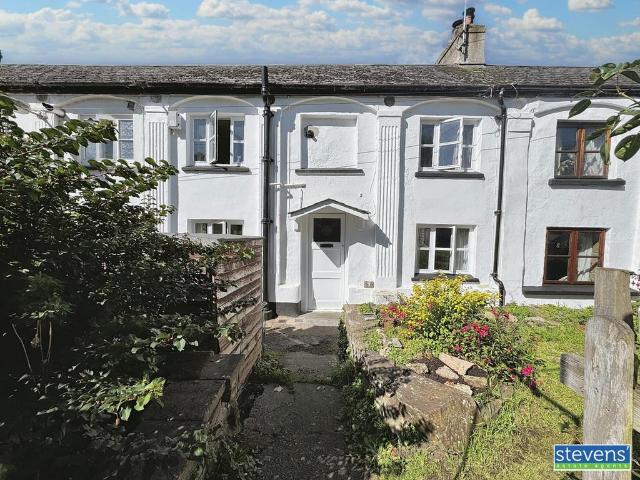 2 bedroom terraced house for sale