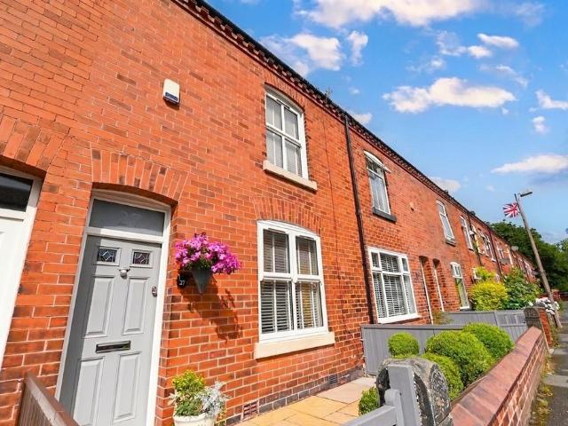 2 bedroom terraced house for sale