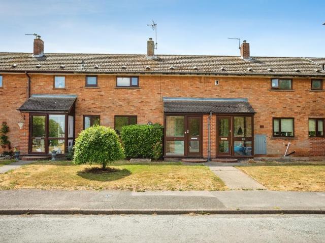 2 bedroom terraced house for sale