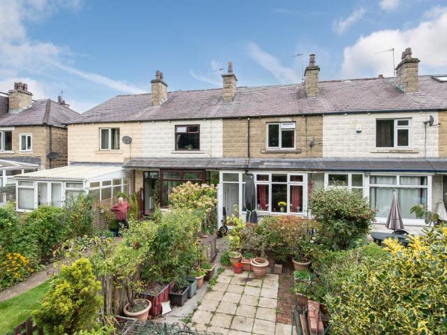 2 bedroom terraced house for sale